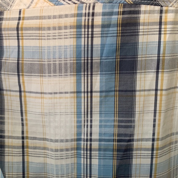 Plaid Short Sleeve Button Up Shirt - Picture 7 of 10